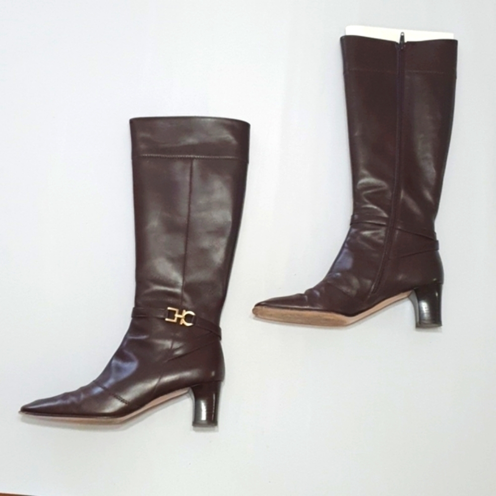 Salvatore Ferragamo Logo detaild leather boots